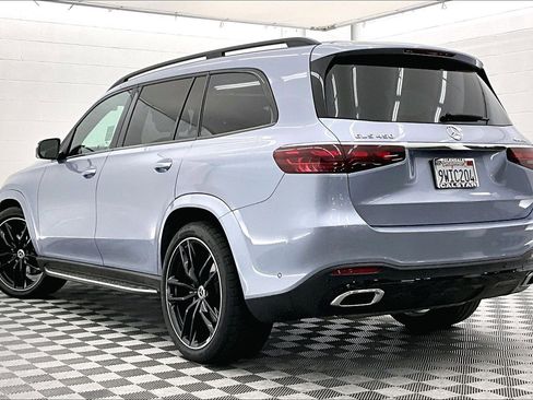 Used 2026 Mercedes-Benz GLS 450 4MATIC image 10