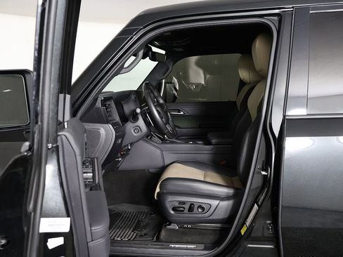 Used 2024 Lexus GX 550 AWD/4WD image 31