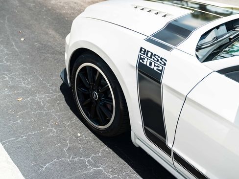 Used 2013 Ford Mustang Boss 302 w/ Boss 302 Accessory Pkg RWD image 12