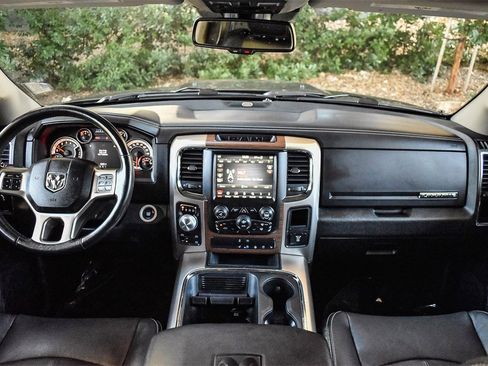 Used 2018 RAM 1500 Laramie w/ Convenience Group image 13