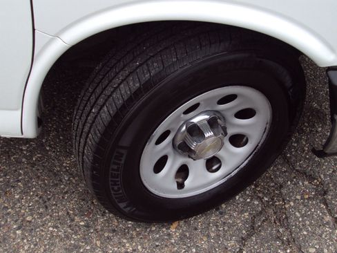 Used 2014 Chevrolet Express 1500 LT w/ LT Preferred Equipment Group image 33