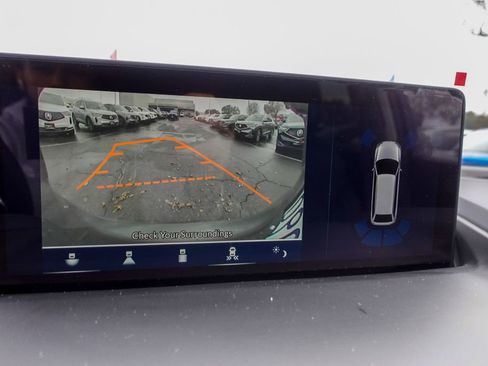 Certified 2025 Acura RDX w/ Technology Package image 17