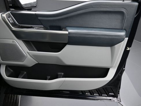 Used 2021 Ford F150 Limited image 19