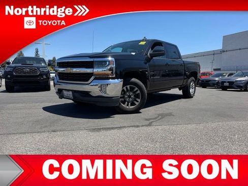 Used 2018 Chevrolet Silverado 1500 LT w/ All Star Edition AWD/4WD image 3
