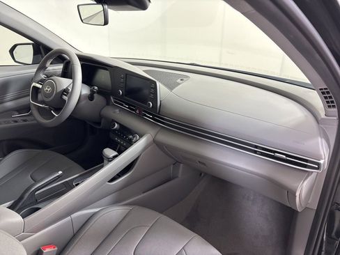 New 2026 Hyundai Elantra Sport FWD image 14