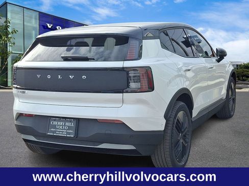 New 2026 Volvo EX30 Cross Country Ultra image 4