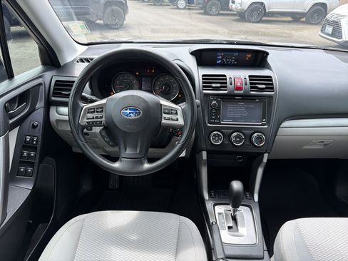 Used 2015 Subaru Forester 2.5i Premium AWD/4WD image 11