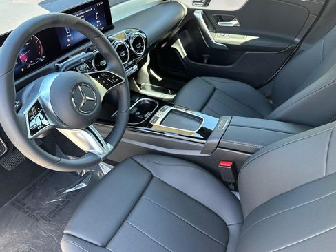 Used 2026 Mercedes-Benz CLA 250 image 4