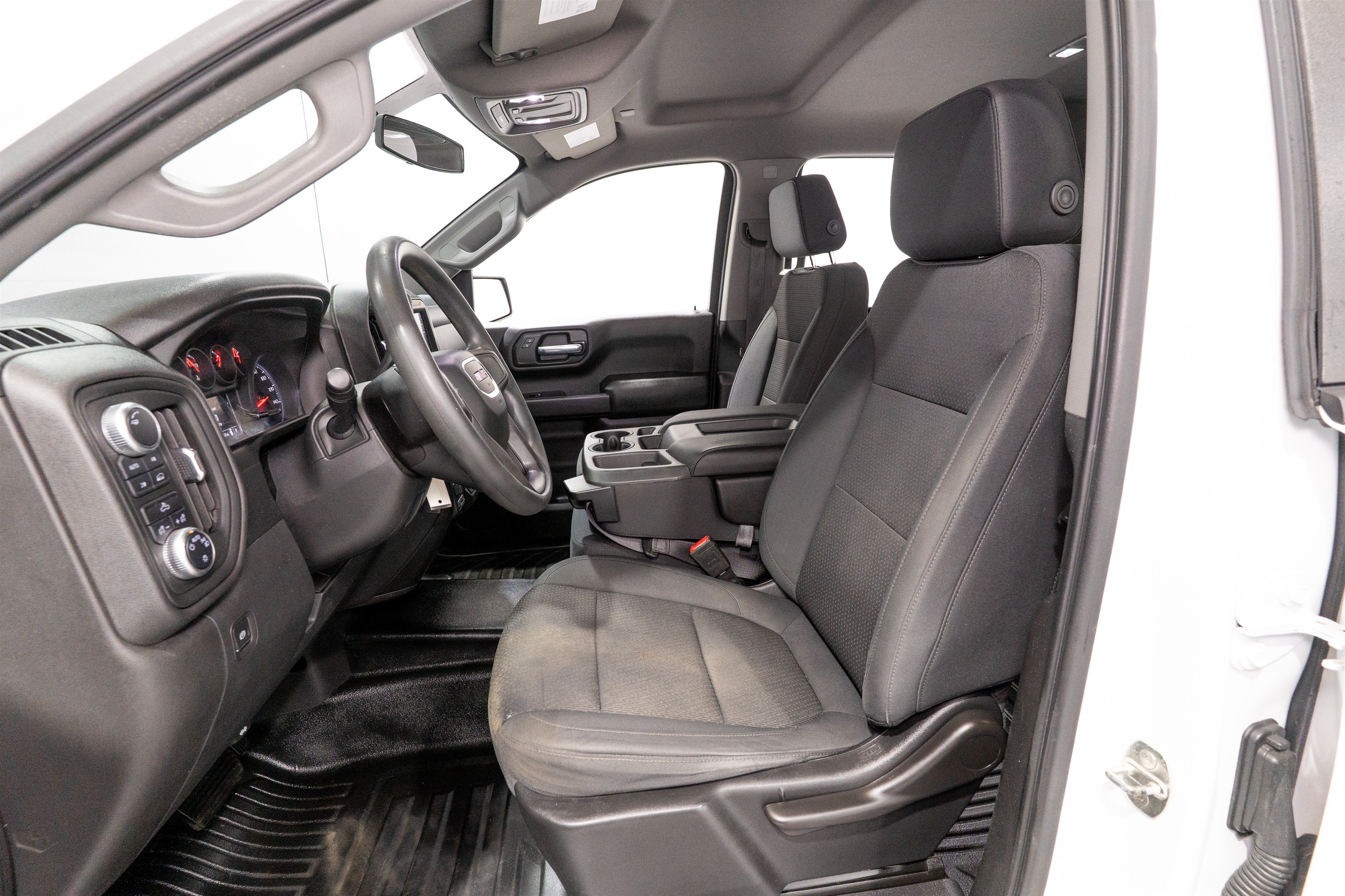 Used 2020 GMC Sierra 1500 4x4 Crew Cab w/ Sierra Value Package image 15