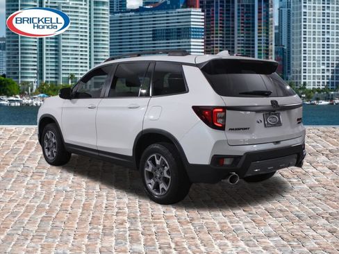 Used 2023 Honda Passport TrailSport image 3