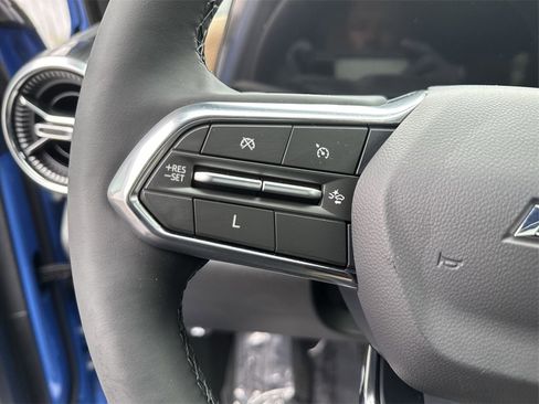 New 2025 Chevrolet Equinox ACTIV w/ Safety and Technology Package image 17