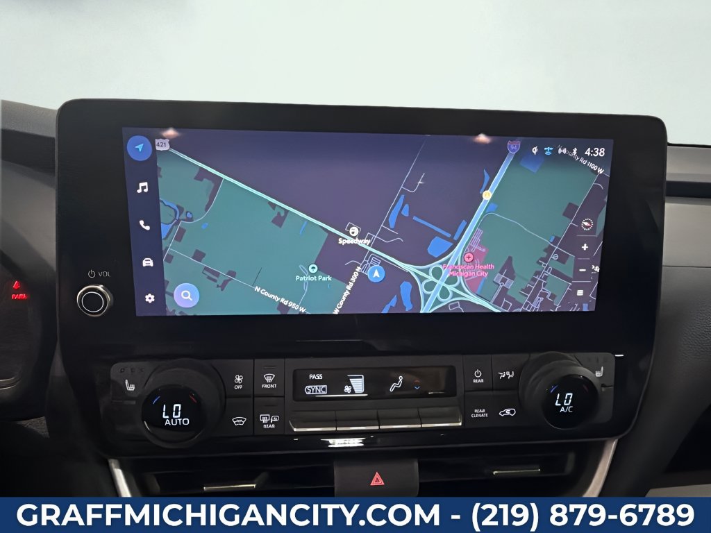 Used 2024 Toyota Grand Highlander AWD image 26