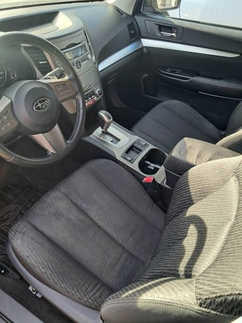 Used 2011 Subaru Outback 2.5i Premium w/ All-Weather Pkg AWD/4WD image 5