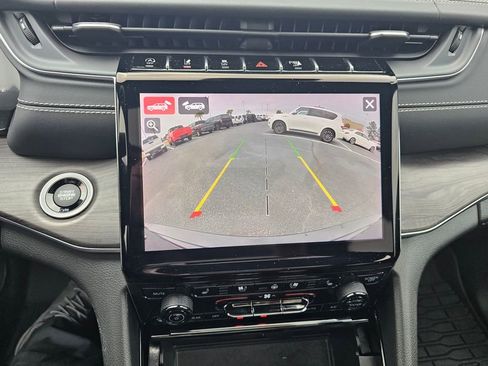 Used 2023 Jeep Grand Cherokee Overland w/ Adv Protech Group III image 26