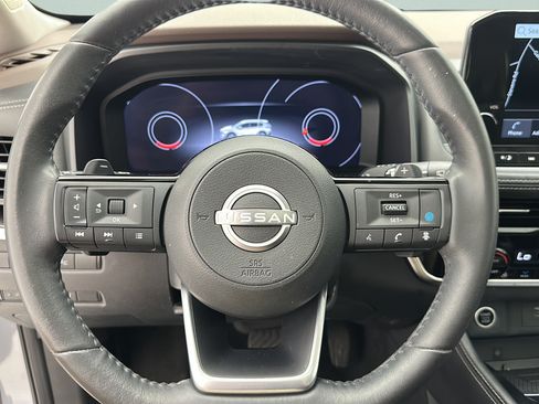 Used 2023 Nissan Rogue Platinum w/ Platinum Premium Package AWD/4WD image 17