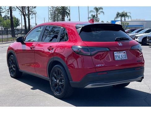 Used 2025 Honda HR-V Sport image 3