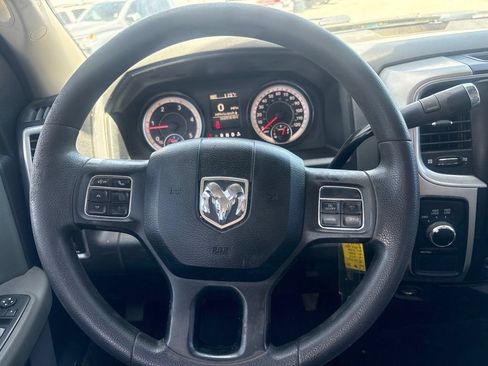 Used 2018 RAM 2500 SLT AWD/4WD image 4