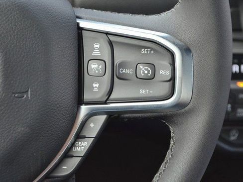 New 2026 RAM 1500 Big Horn AWD/4WD image 18