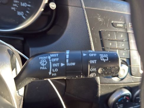 Used 2014 MAZDA MAZDA5 Sport image 13