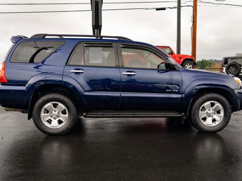 Used 2006 Toyota 4Runner SR5 AWD/4WD image 9
