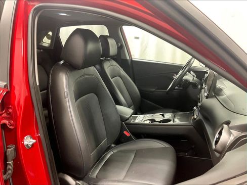 Used 2023 Hyundai Kona Limited image 11