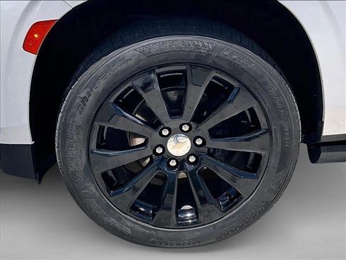 Used 2023 Chevrolet Tahoe Premier RWD image 10