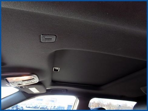 Used 2024 Dodge Durango GT image 15