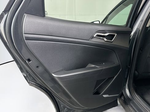 Used 2024 Kia Sportage LX image 26