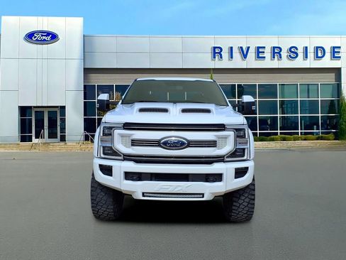 Used 2022 Ford F250 Lariat w/ Lariat Ultimate Package image 2