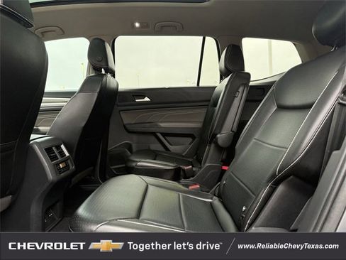 Used 2022 Volkswagen Atlas SE image 34