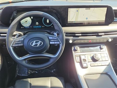New 2025 Hyundai Palisade Calligraphy image 4