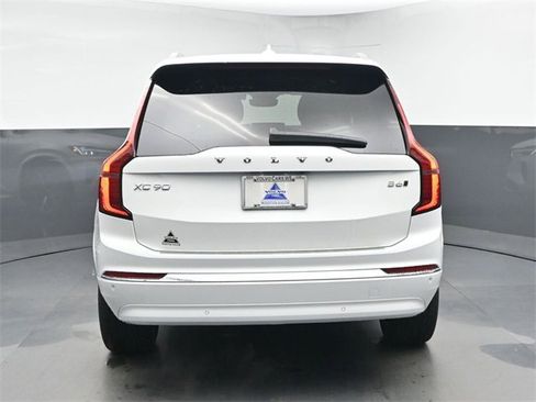 New 2026 Volvo XC90 B6 Core image 7