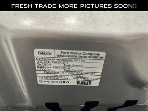 Used 2022 Ford Escape SE w/ Convenience Package FWD image 17