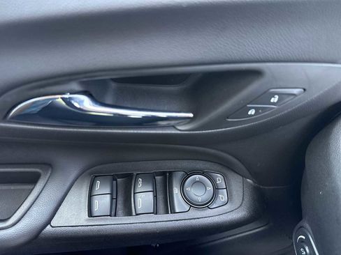 Used 2024 Chevrolet Equinox LT w/ LPO, Floor Liner Package FWD image 23