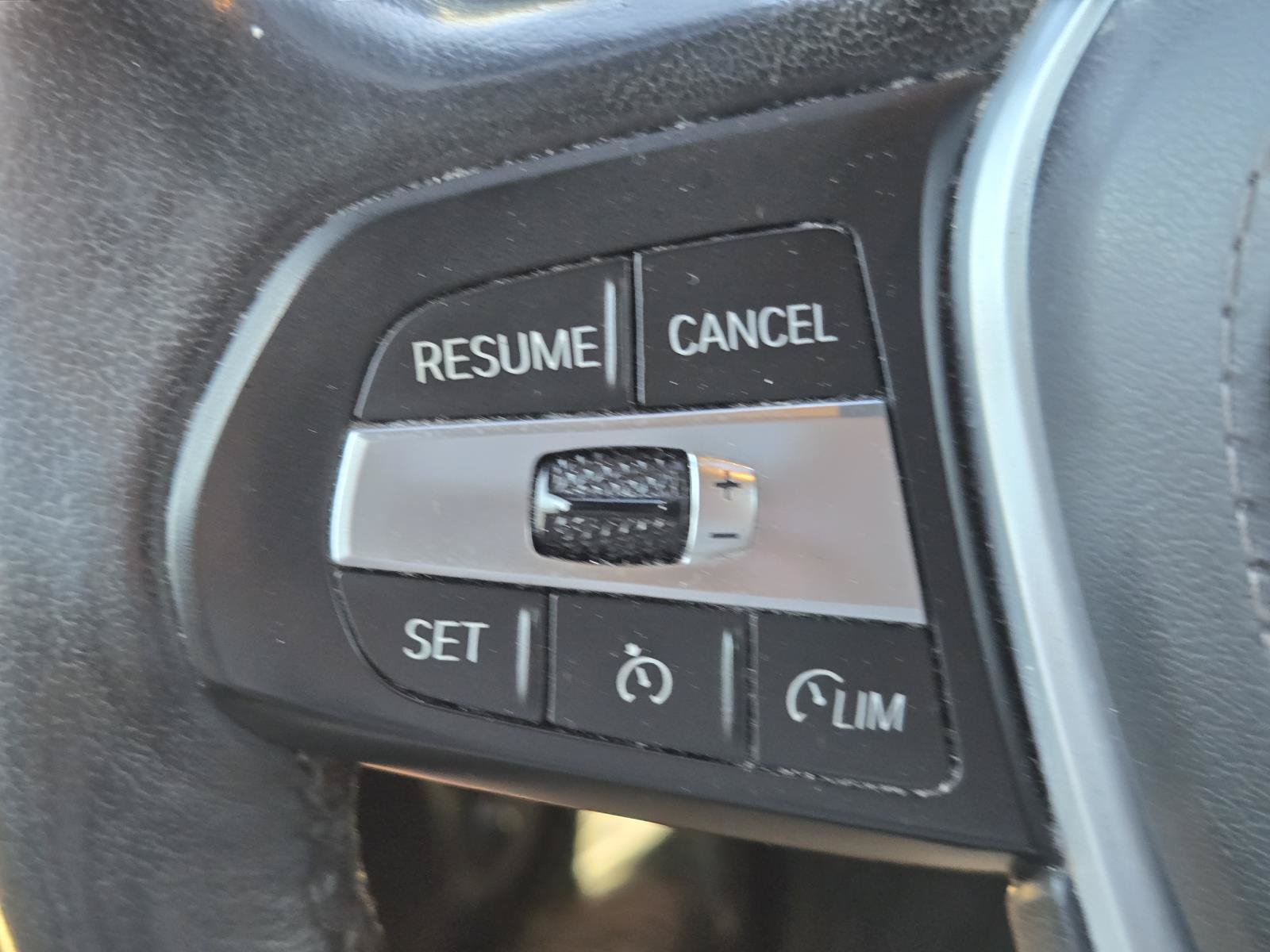 Used 2021 BMW X5 sDrive40i w/ Convenience Package RWD image 24