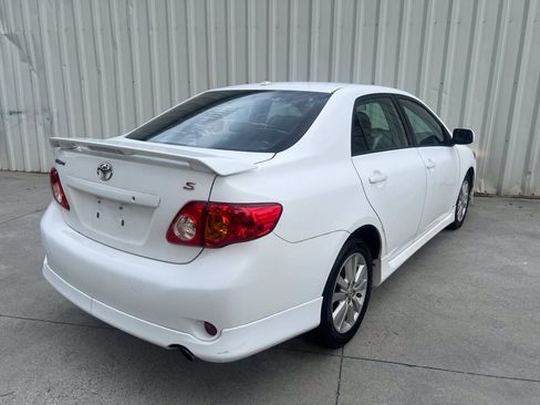 Used 2010 Toyota Corolla S FWD image 3
