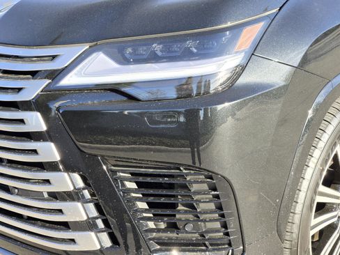 New 2026 Lexus LX 600 4WD w/ Luxury Package image 5