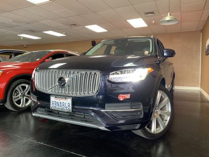 Used 2017 Volvo XC90 T8 Inscription w/ Luxury Package
