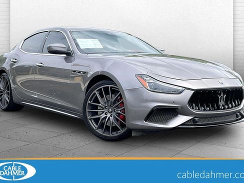 Used 2018 Maserati Ghibli S GranSport Q4 AWD/4WD image 1