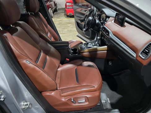 Used 2017 MAZDA CX-9 Signature image 35