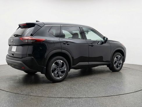 Used 2025 Nissan Rogue SV image 9