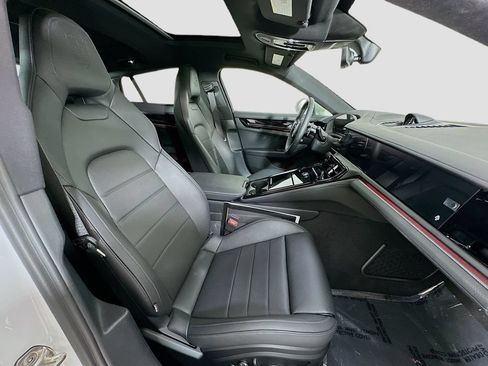 Certified 2025 Porsche Panamera 4S AWD/4WD image 30