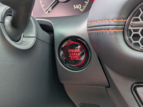 Used 2025 Honda HR-V Sport image 28