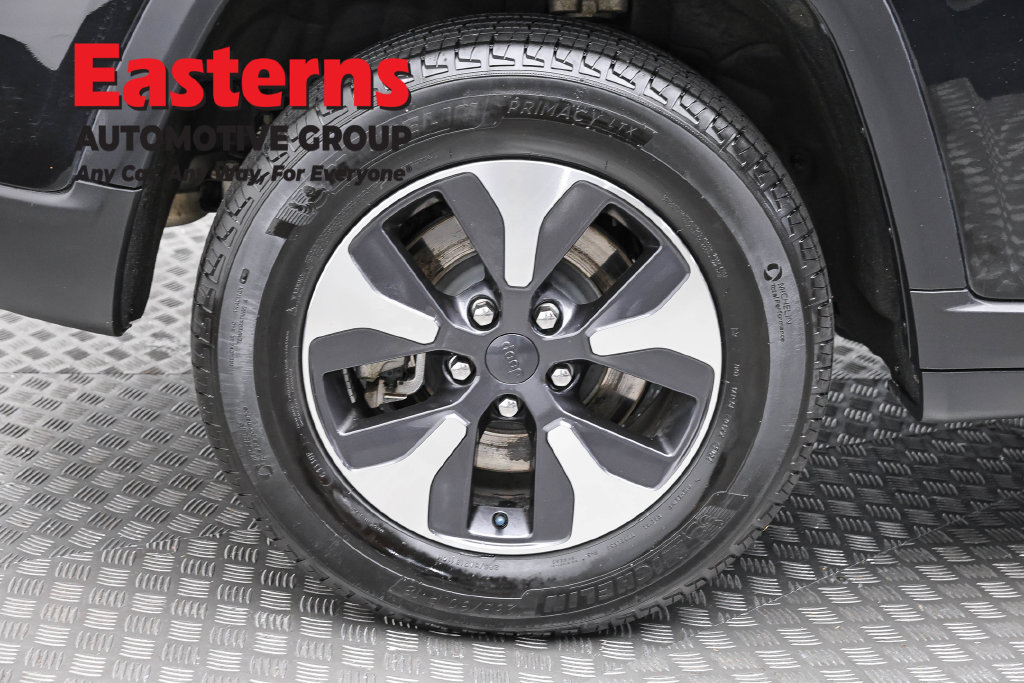 Used 2023 Jeep Grand Cherokee 4WD 4xe image 35