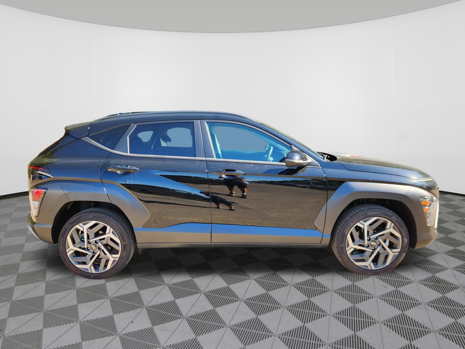 Certified 2026 Hyundai Kona SEL Premium AWD/4WD image 6