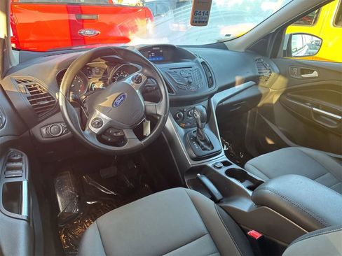 Used 2016 Ford Escape SE AWD/4WD image 3