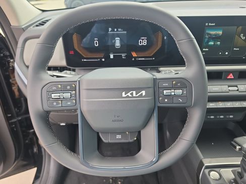 New 2027 Kia Seltos LX FWD image 28