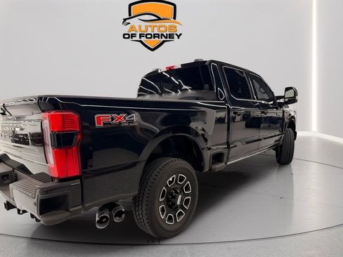 Used 2025 Ford F250 Platinum w/ FX4 Off-Road Package AWD/4WD image 4