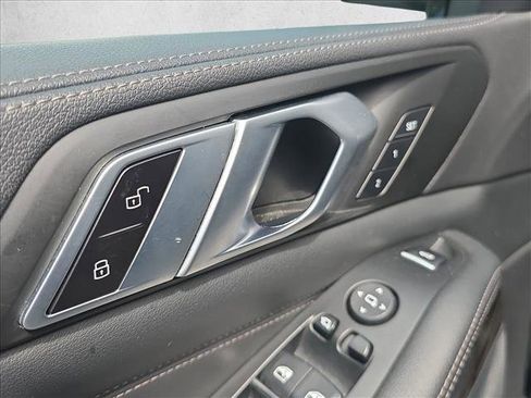Used 2023 BMW X5 xDrive40i AWD/4WD image 8