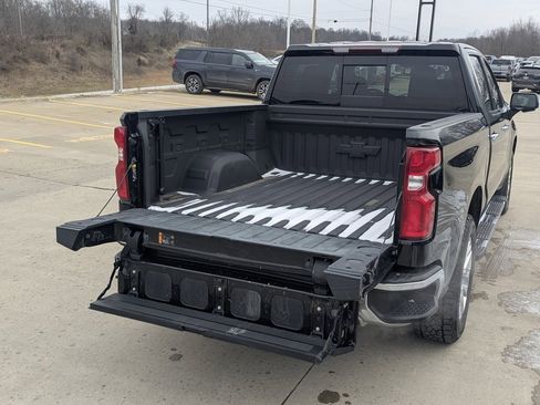 Used 2022 Chevrolet Silverado 1500 LTZ image 16